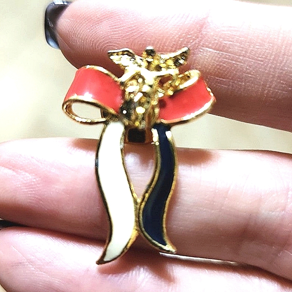 Saks 5th Avenue Pair Of Patriotic Ribbon Clutch Pins - Picture 3 of 4